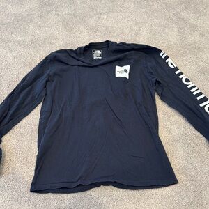 The North Face Men's navy Long Sleeve Shirt